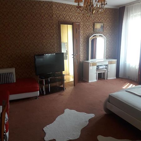 Kak Doma Aparthotel Odessa Ngoại thất bức ảnh